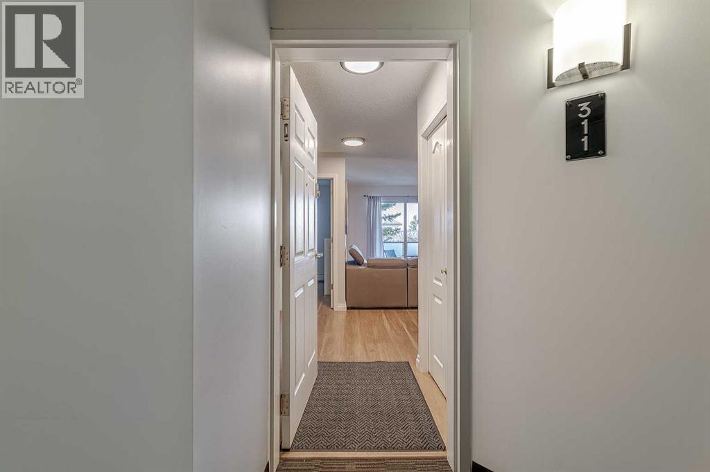 311, 10 Sierra Morena Mews Sw, Calgary, Alberta  T3H 3K5 - Photo 23 - A2297900