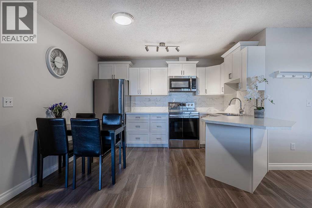 311, 10 Sierra Morena Mews Sw, Calgary, Alberta  T3H 3K5 - Photo 6 - A2297900