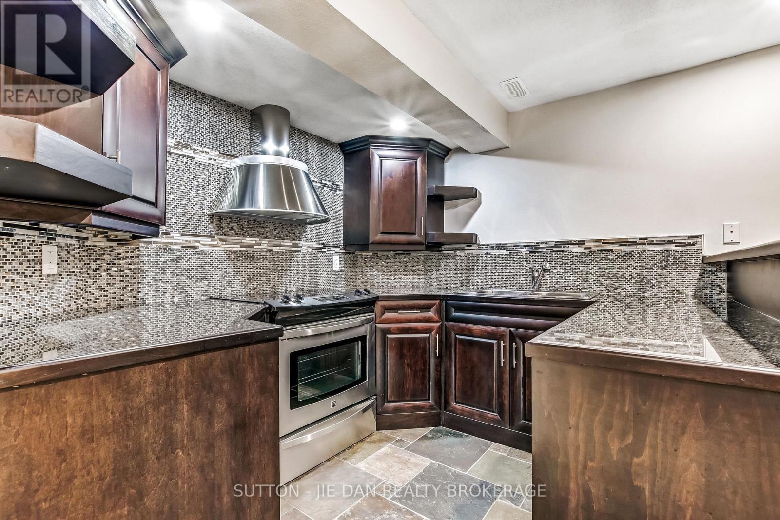 328 Plane Tree Drive, London North, Ontario  N6G 5J4 - Photo 24 - X13014834