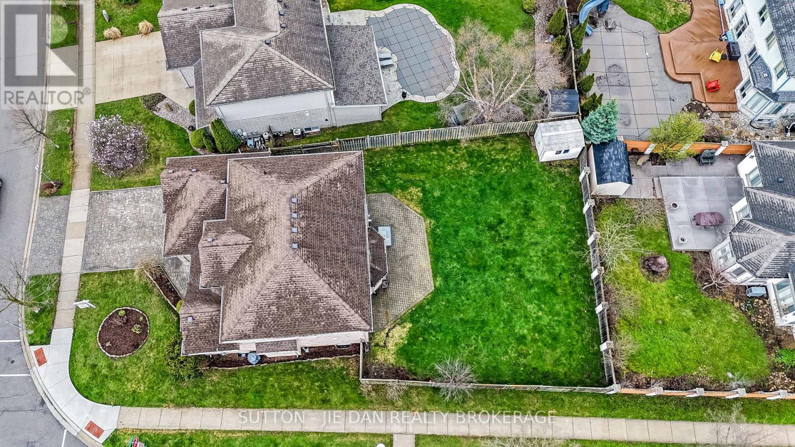 328 Plane Tree Drive, London North, Ontario  N6G 5J4 - Photo 29 - X13014834