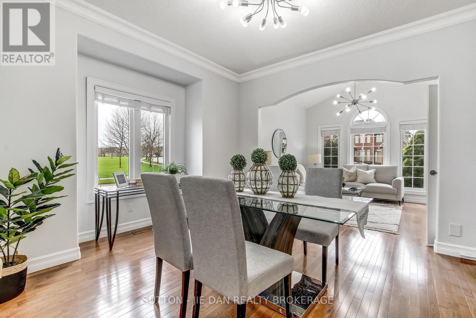 328 Plane Tree Drive, London North, Ontario  N6G 5J4 - Photo 4 - X13014834