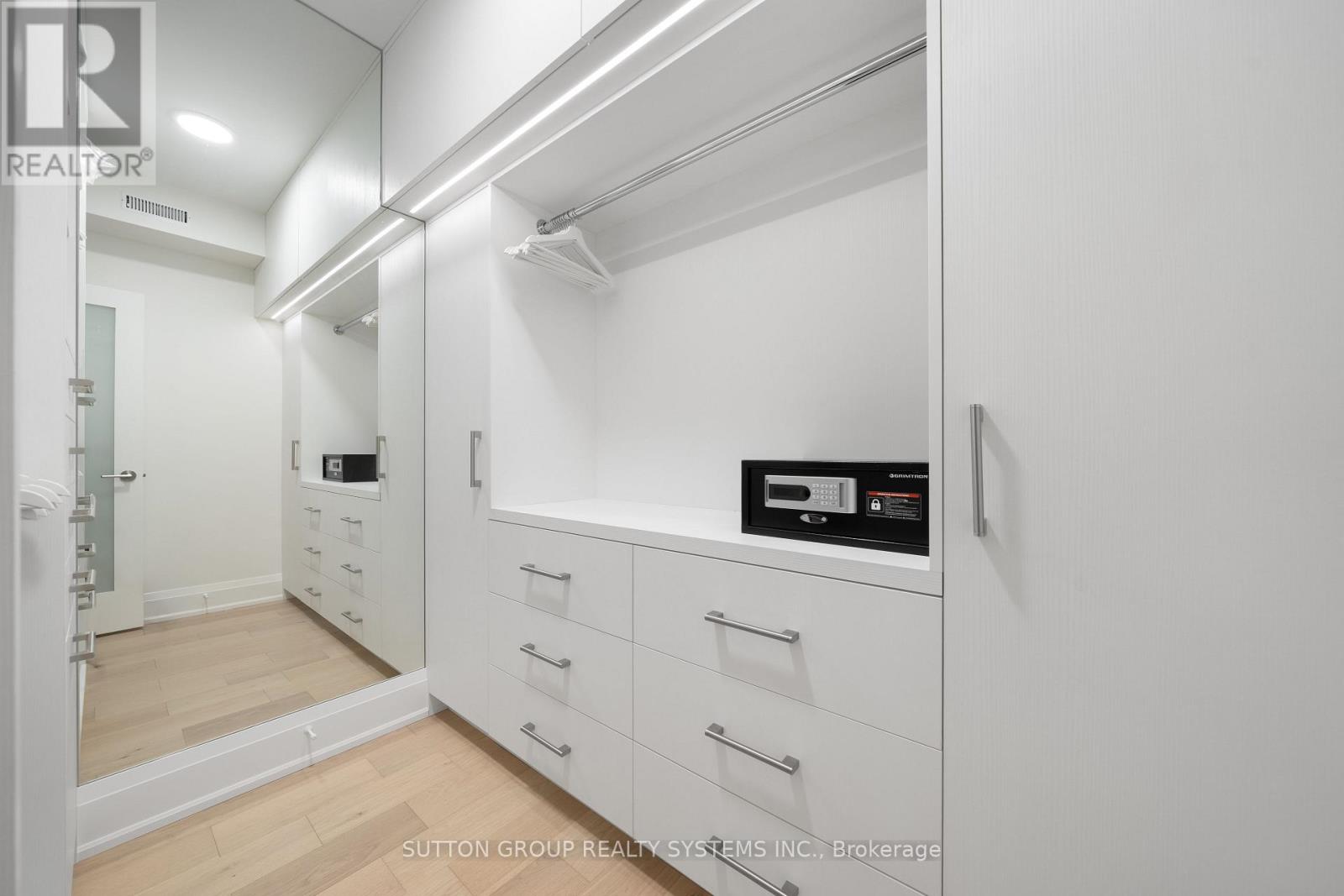 112 Argyle Street, Toronto, Ontario  M6J 1N9 - Photo 17 - C13014712