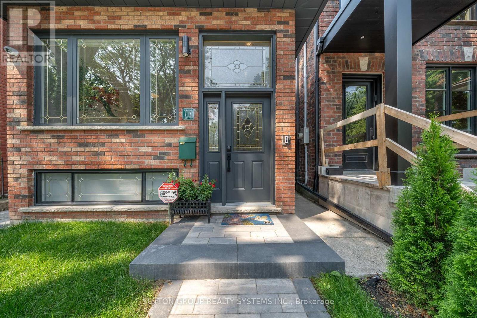 112 Argyle Street, Toronto, Ontario  M6J 1N9 - Photo 3 - C13014712