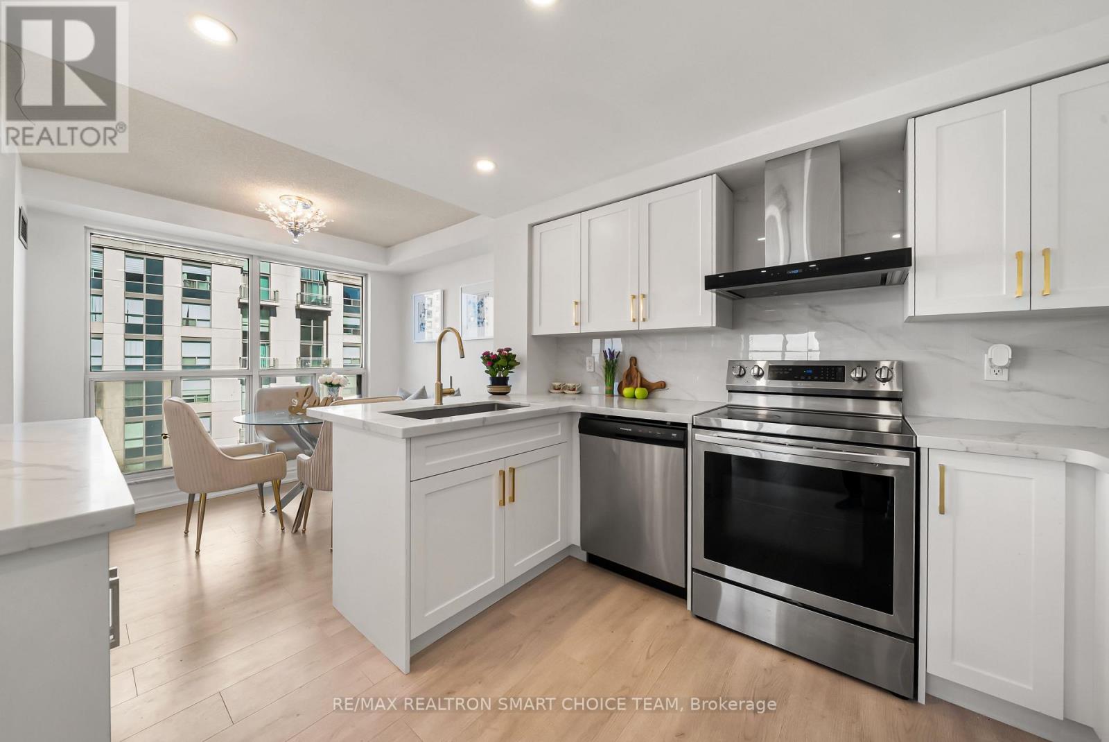 1211 - 28 Hollywood Avenue, Toronto, Ontario  M2N 6S4 - Photo 11 - C13014786