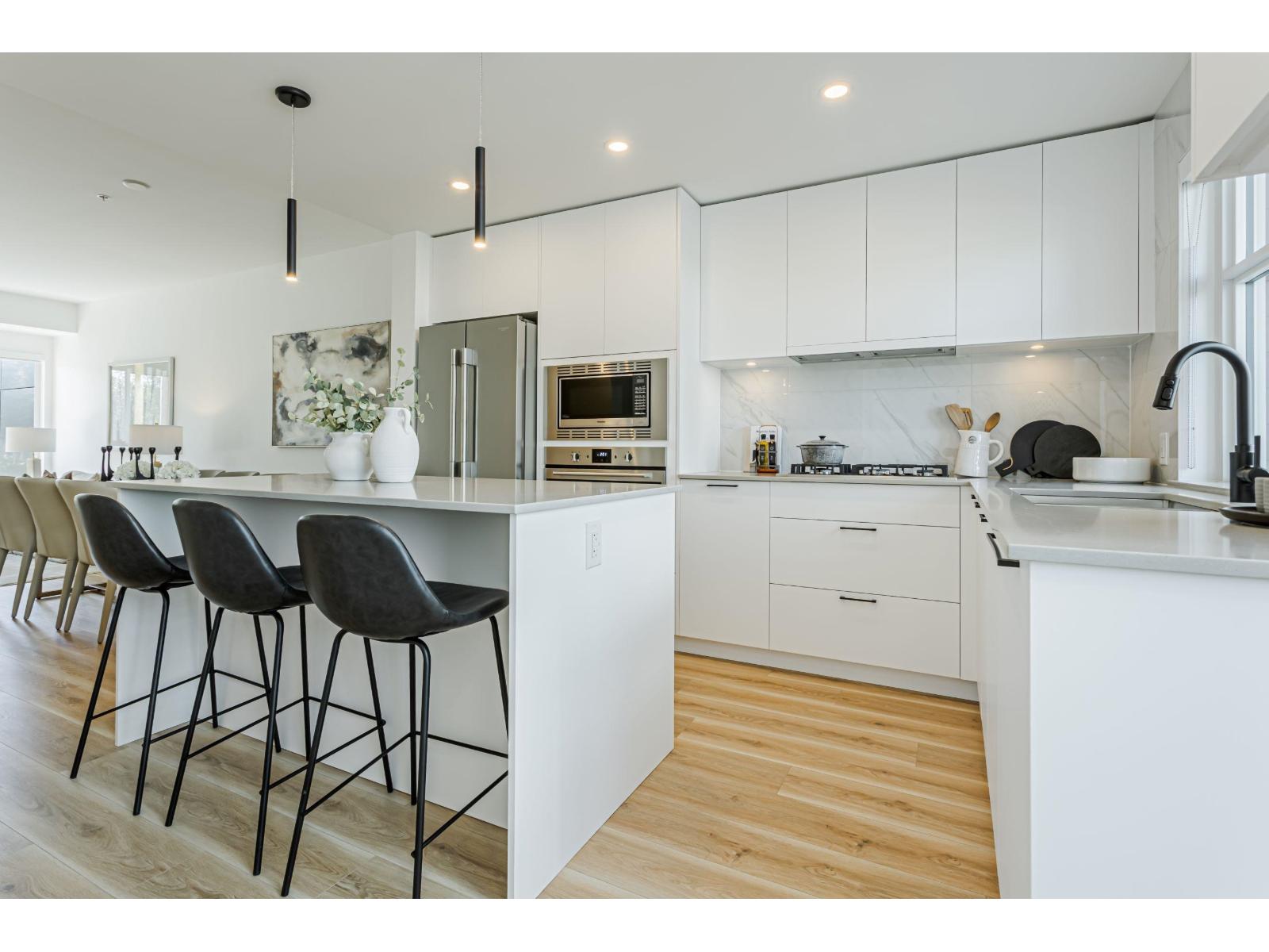 8539 201 Street, Langley, British Columbia  V2Y 3Y5 - Photo 4 - R3112613