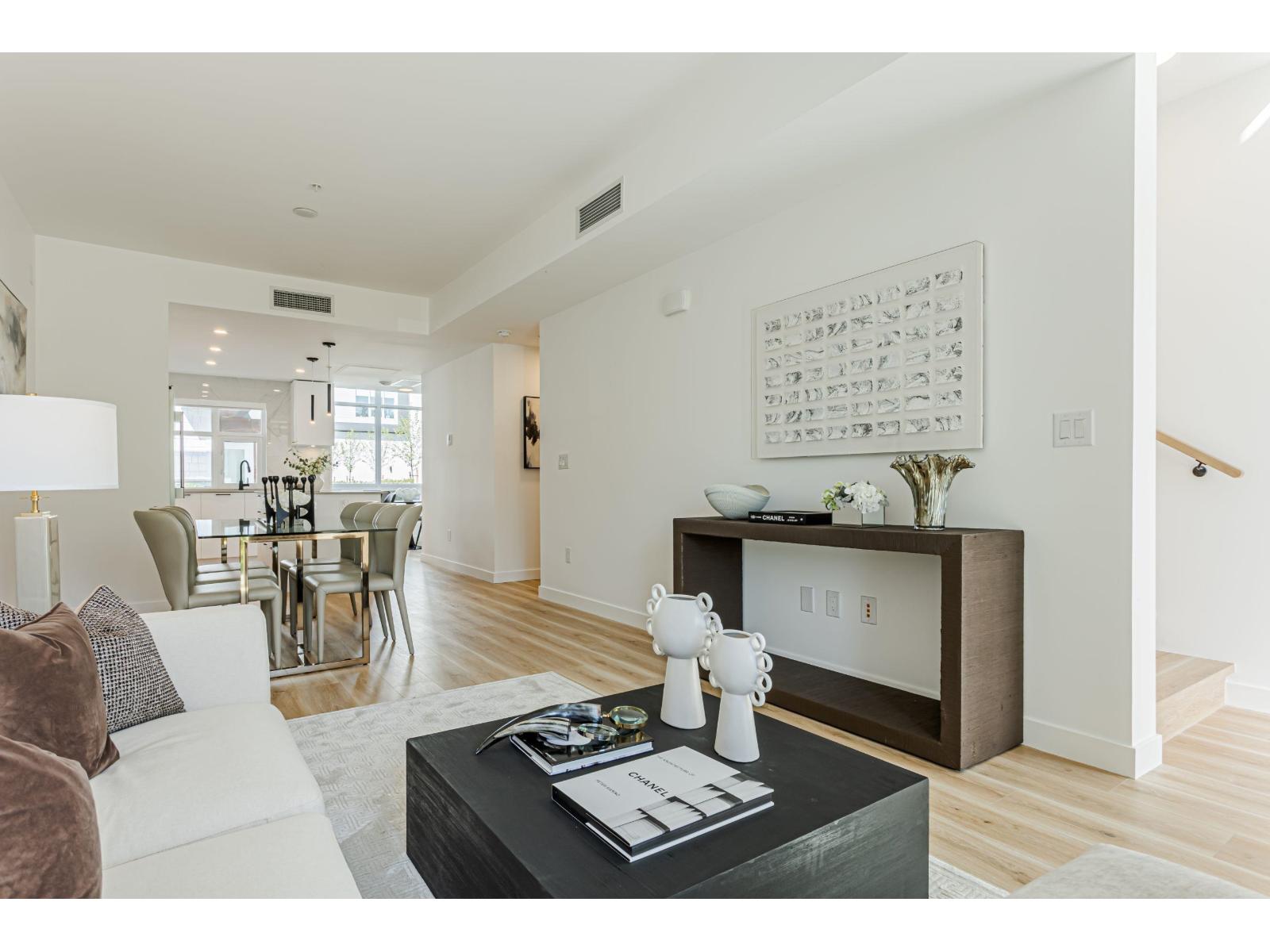 8539 201 Street, Langley, British Columbia  V2Y 3Y5 - Photo 11 - R3112613