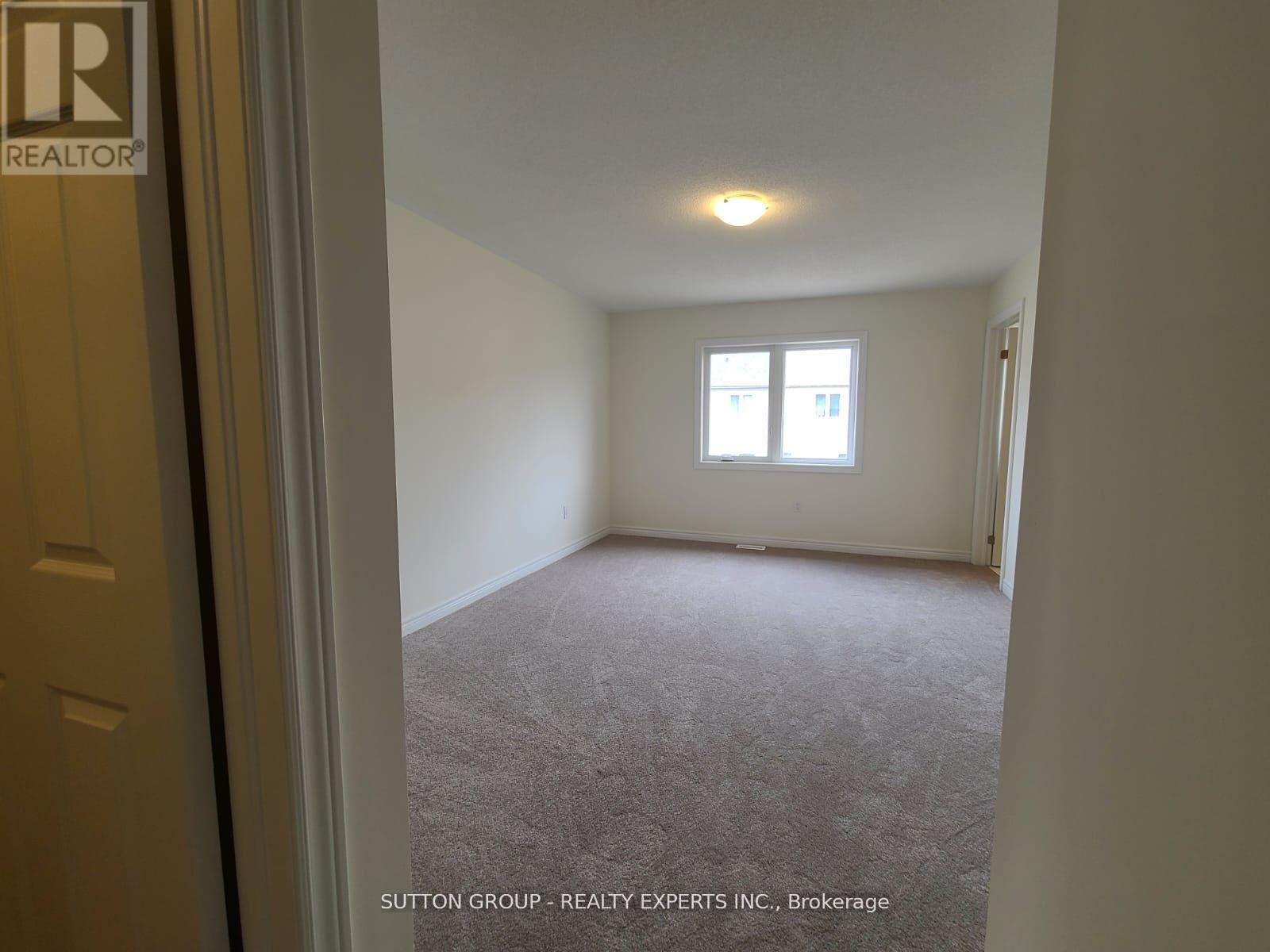 130 Ice Palace Crescent, Oshawa, Ontario  L1H 7K4 - Photo 7 - E13014800