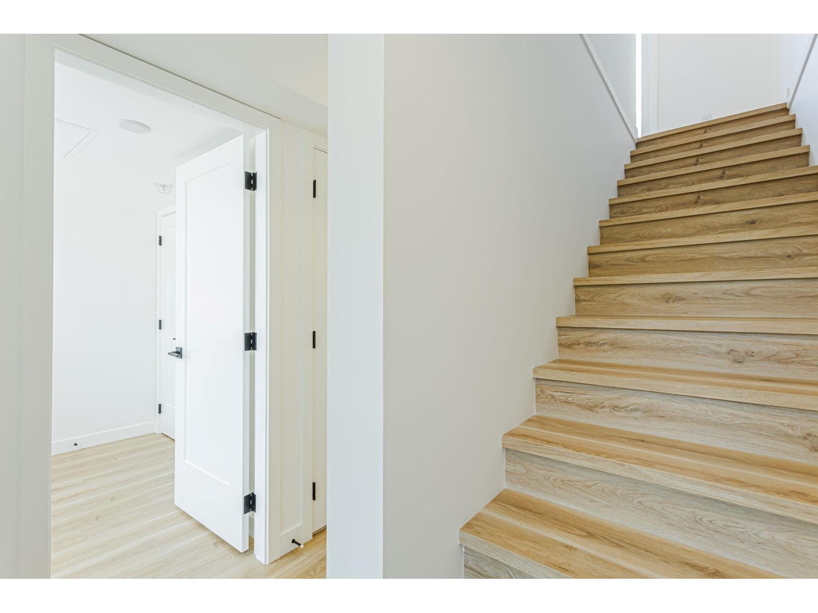 8539 201 Street, Langley, British Columbia  V2Y 3Y5 - Photo 8 - R3112613