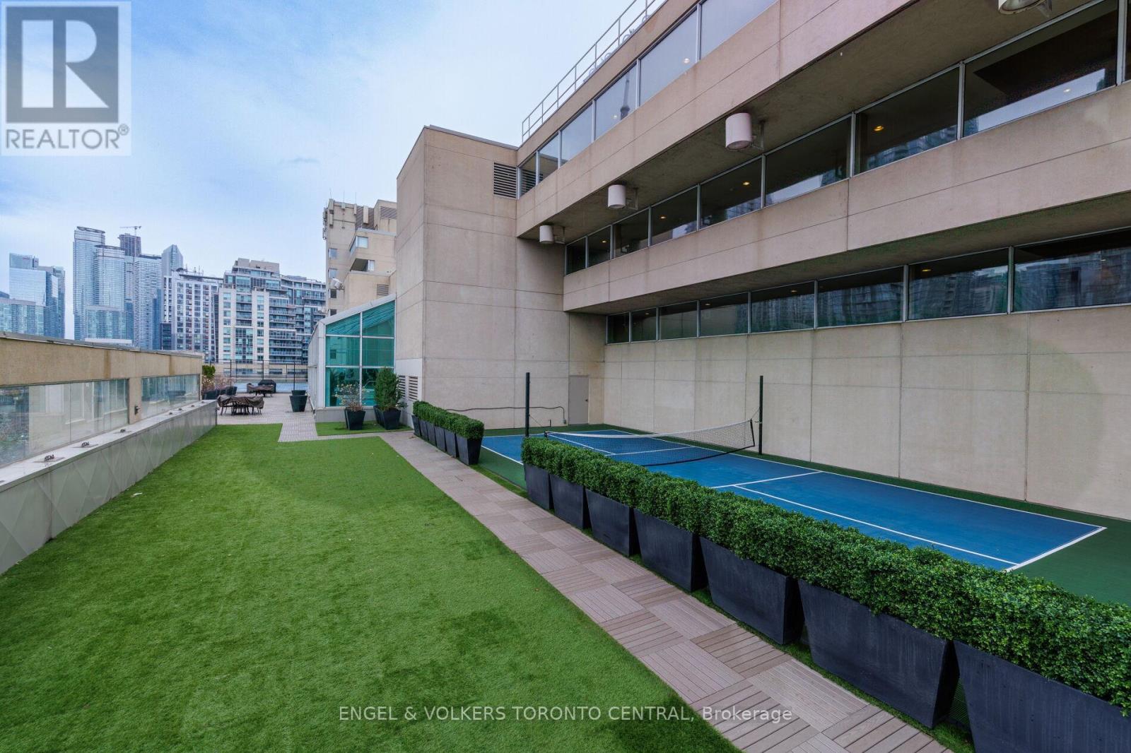 803e - 460 Queens Quay Way W, Toronto, Ontario  M5V 2Y5 - Photo 40 - C12998144