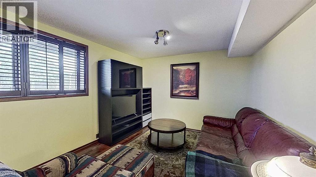 5801/5803 Dalgleish Road NW, Calgary, Alberta  T3A 1K4 - Photo 23 - A2297940