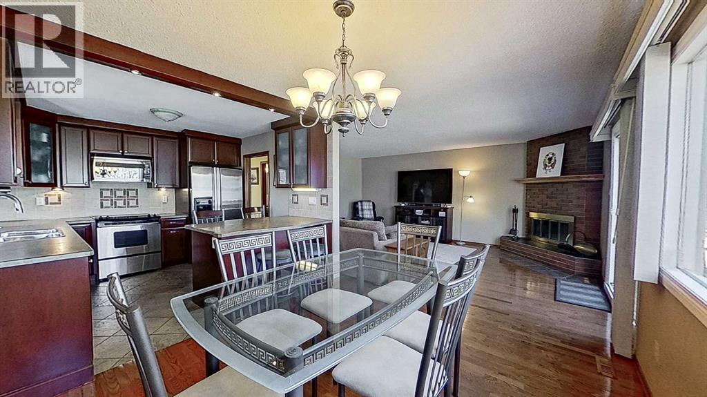 5801/5803 Dalgleish Road NW, Calgary, Alberta  T3A 1K4 - Photo 6 - A2297940