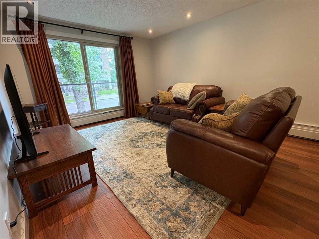 201, 130 25th Avenue, Calgary, Alberta  T2S 0M4 - Photo 5 - A2299925