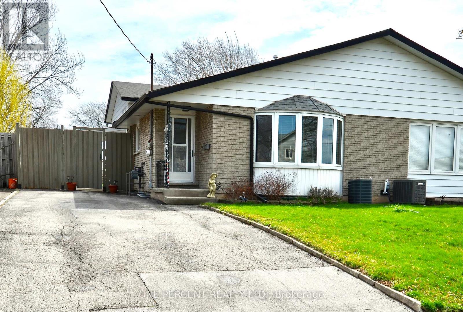 64 DORCHESTER BOULEVARD, St. Catharines, Ontario
