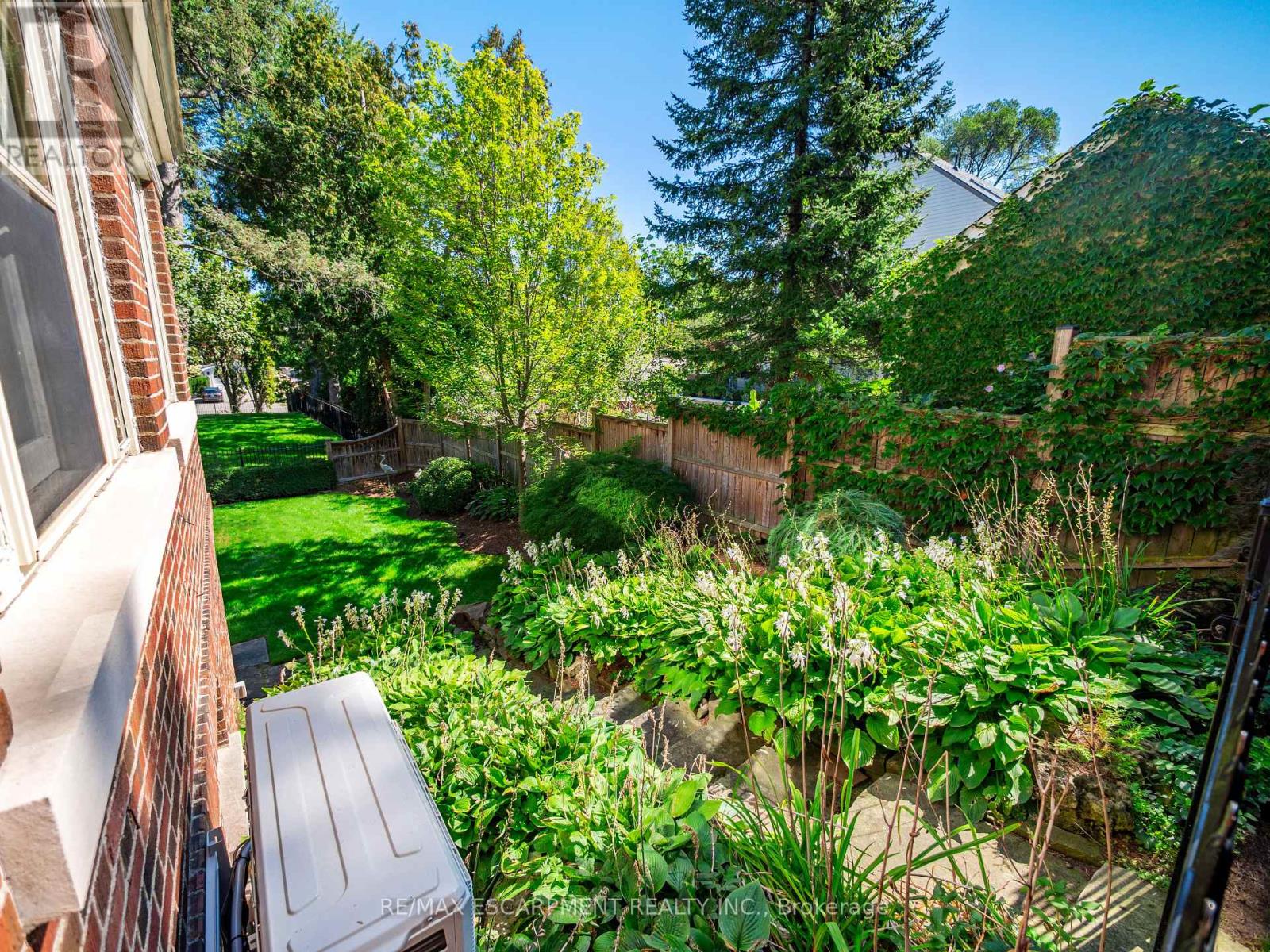 184 King Street, Oakville, Ontario  L6J 1B4 - Photo 44 - W13014006