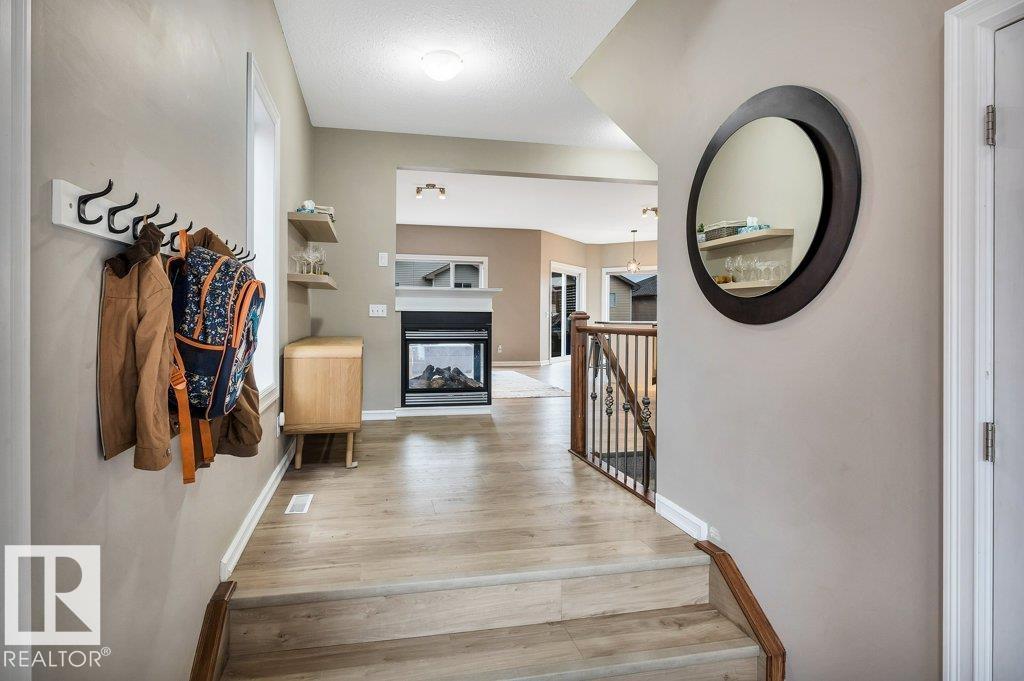 3 Vernon St, Spruce Grove, Alberta  T7X 0B5 - Photo 5 - E4482957