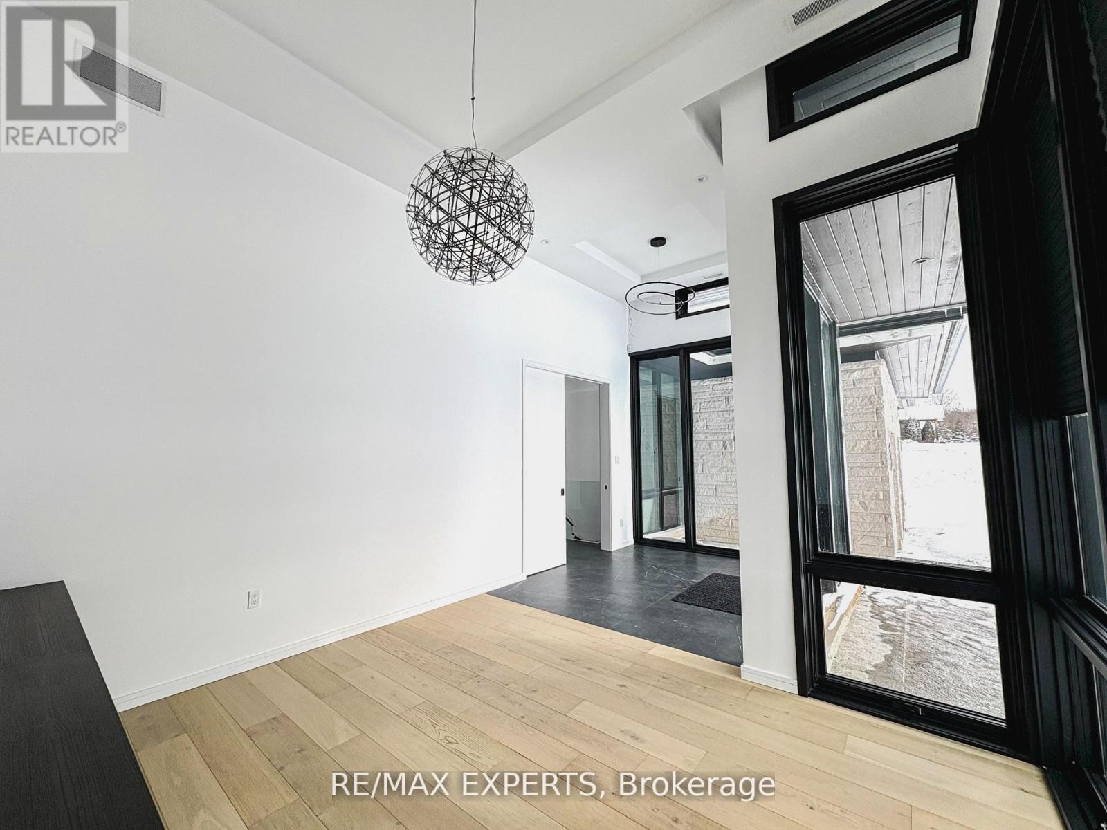 130 Dale Crescent, Bradford West Gwillimbury, Ontario  L0L 1L0 - Photo 3 - N13014780