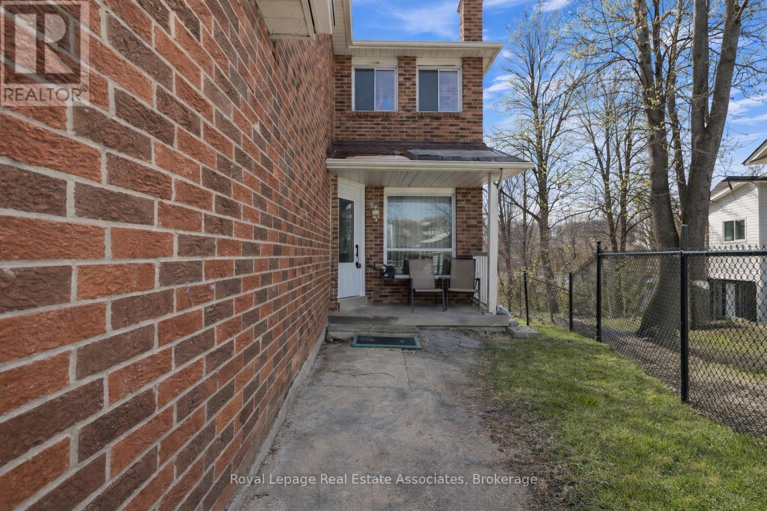 115 Coles Avenue, Vaughan, Ontario  L4L 1L8 - Photo 3 - N13014820