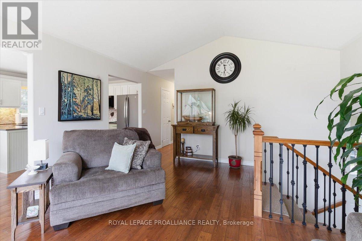 80 Whispering Woods Drive, Quinte West, Ontario  K8V 5P7 - Photo 13 - X13014424