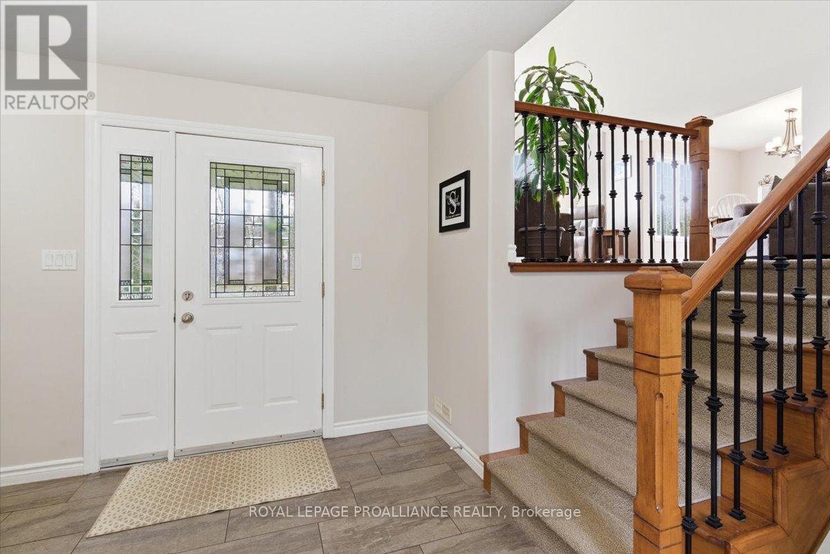 80 Whispering Woods Drive, Quinte West, Ontario  K8V 5P7 - Photo 6 - X13014424