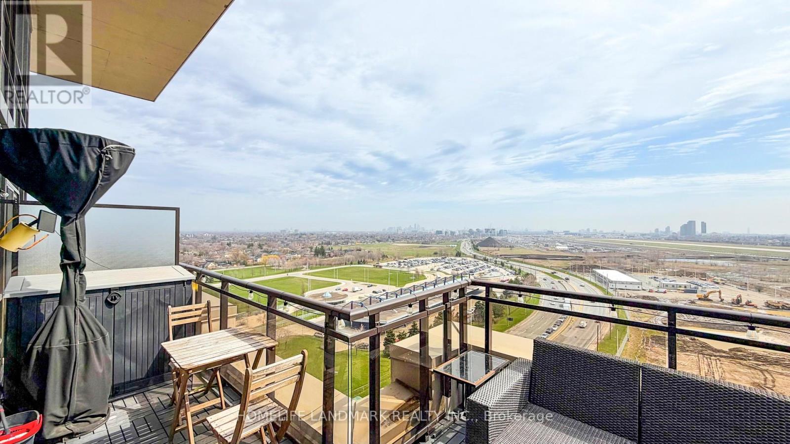 Ph-11 - 1060 Sheppard Avenue W, Toronto, Ontario  M3J 0G7 - Photo 30 - W13014728