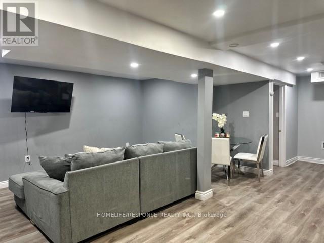 16 Cochrane Avenue, Brampton, Ontario  L6Z 4J4 - Photo 25 - W13014730