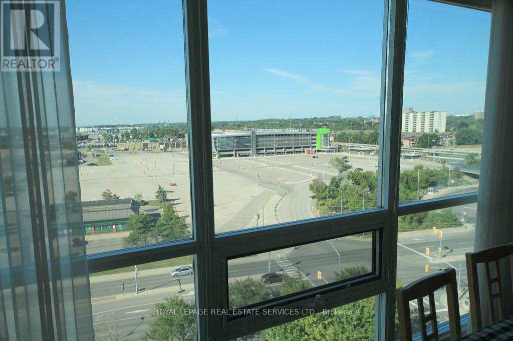 1011 - 1055 Southdown Road, Mississauga, Ontario  L5J 0A3 - Photo 12 - W13014752