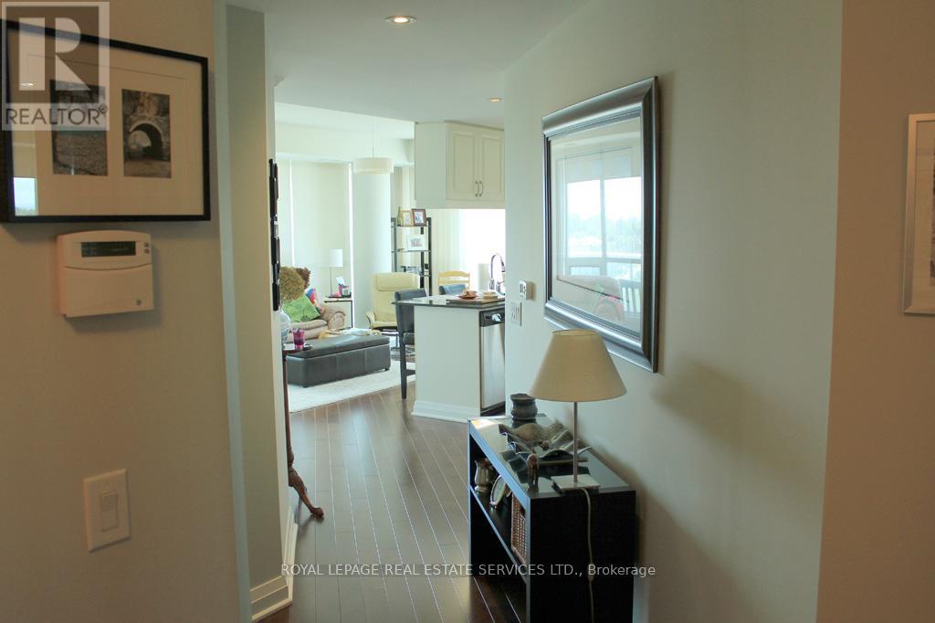 1011 - 1055 Southdown Road, Mississauga, Ontario  L5J 0A3 - Photo 6 - W13014752