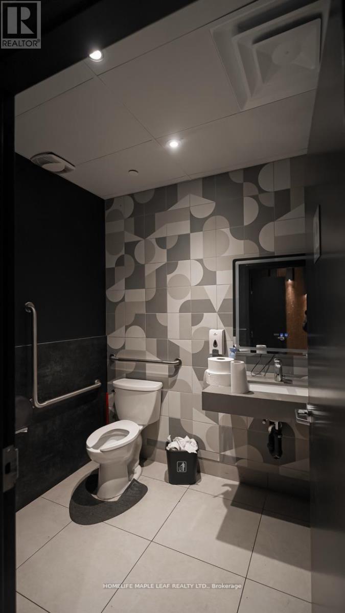 4 - 9980 Airport Road, Brampton, Ontario  L6S 0C5 - Photo 7 - W13014760