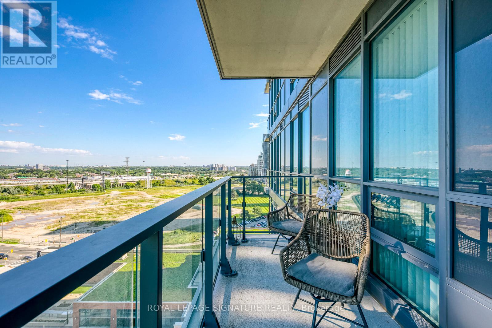 1907 - 2212 Lake Shore Boulevard W, Toronto, Ontario  M8V 0C2 - Photo 13 - W13014776