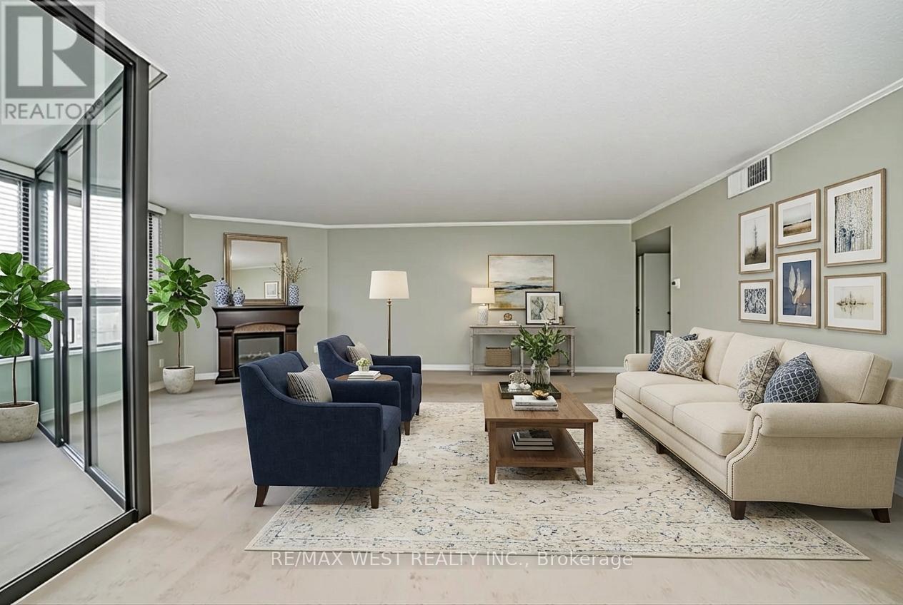 1709 - 1300 Bloor Street, Mississauga, Ontario  L4Y 3Z2 - Photo 3 - W13014828