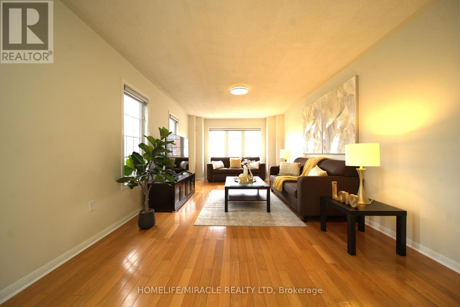 30 Orangegrove Drive, Brampton, Ontario  L7A 3N4 - Photo 3 - W13014838