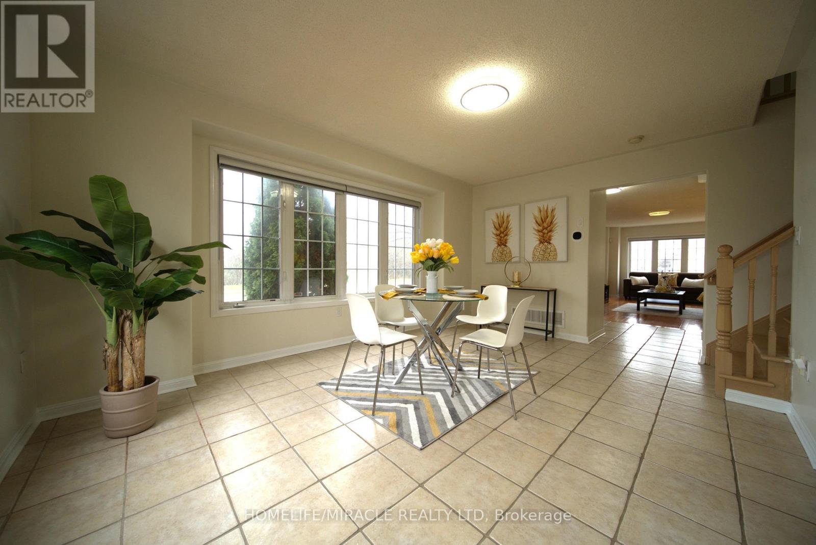 30 Orangegrove Drive, Brampton, Ontario  L7A 3N4 - Photo 5 - W13014838