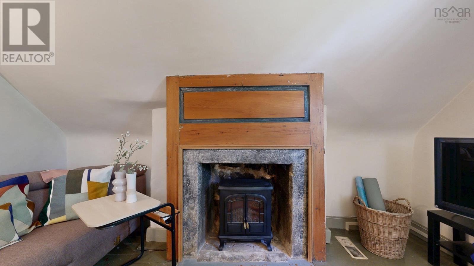 17 George Street, Shelburne, Nova Scotia  B0T 1W0 - Photo 31 - 202601862