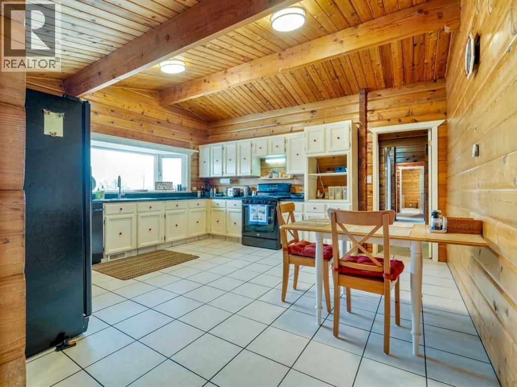 173065 Twp 102, Rural Taber, Alberta  T1G 2C9 - Photo 11 - A2293357