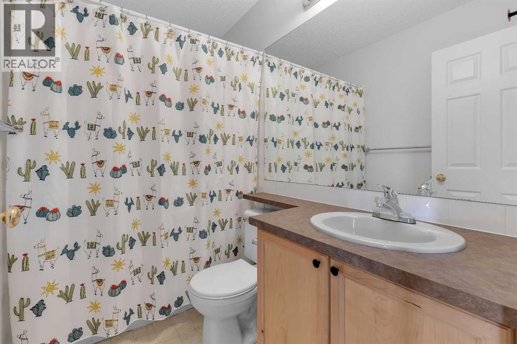 27 Country Hills Cove Nw, Calgary, Alberta  T3K 5G8 - Photo 16 - A2297949