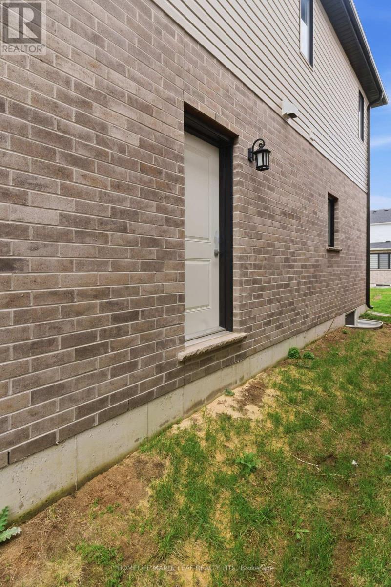 1566 Wright Crescent, London North, Ontario  N6G 3R6 - Photo 46 - X13014700