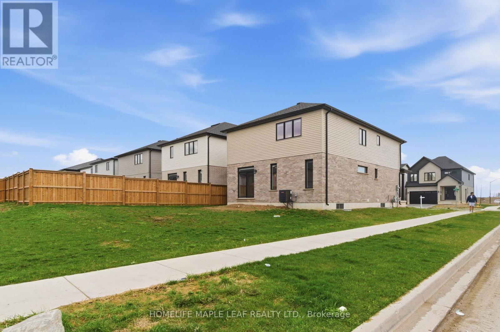 1566 Wright Crescent, London North, Ontario  N6G 3R6 - Photo 47 - X13014700