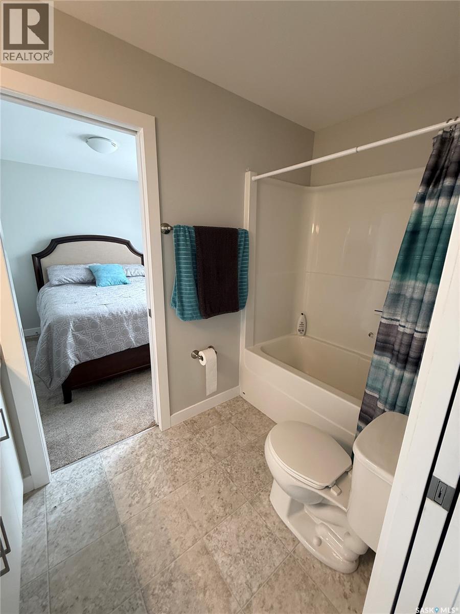 1061 Kolynchuk Crescent, Saskatoon, Saskatchewan  S7T 0V7 - Photo 30 - SK033286