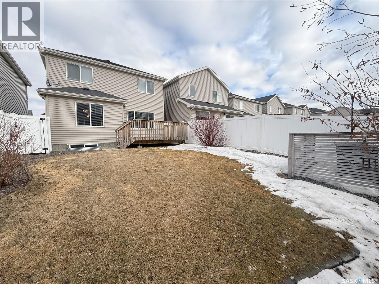 1061 Kolynchuk Crescent, Saskatoon, Saskatchewan  S7T 0V7 - Photo 45 - SK033286