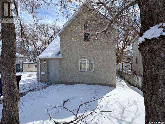 405 18th Street W, Saskatoon, Saskatchewan  S7M 1C7 - Photo 2 - SK033238