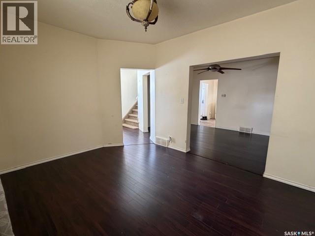 405 18th Street W, Saskatoon, Saskatchewan  S7M 1C7 - Photo 4 - SK033238