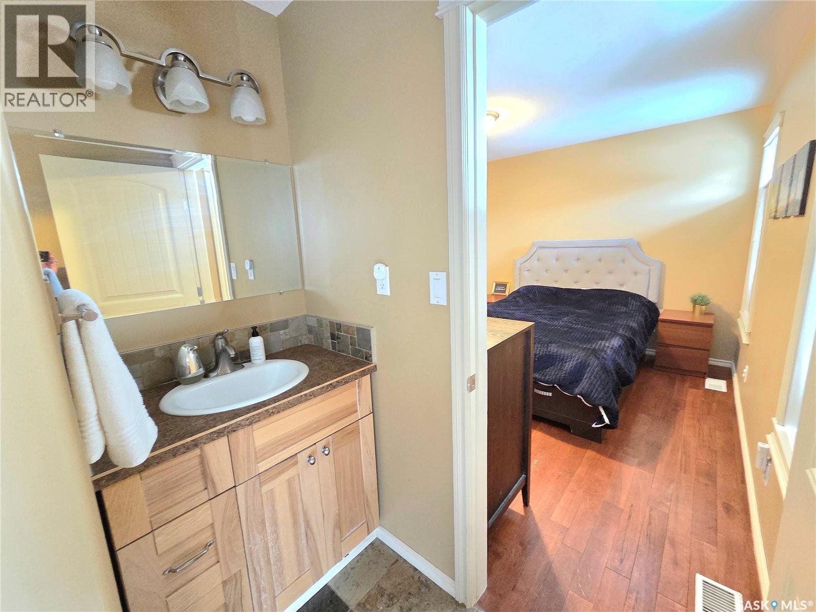 214 5th Street, Milestone, Saskatchewan  S0G 3L0 - Photo 19 - SK033113