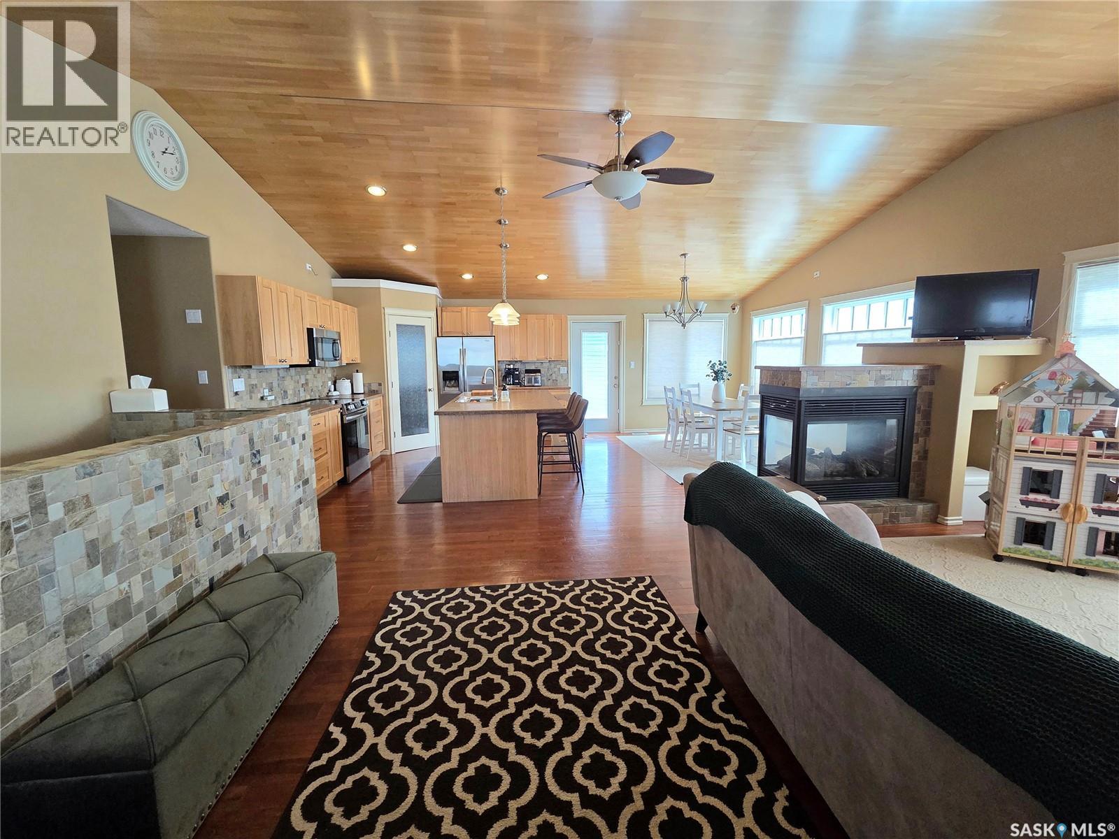 214 5th Street, Milestone, Saskatchewan  S0G 3L0 - Photo 3 - SK033113