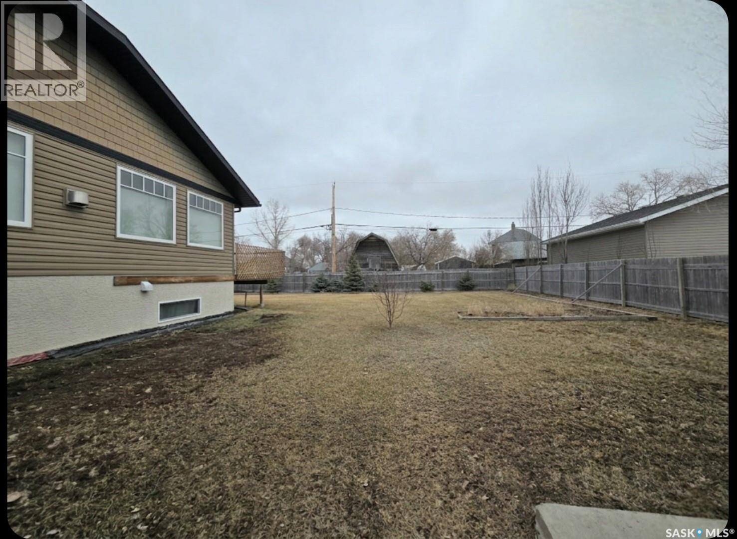 214 5th Street, Milestone, Saskatchewan  S0G 3L0 - Photo 37 - SK033113
