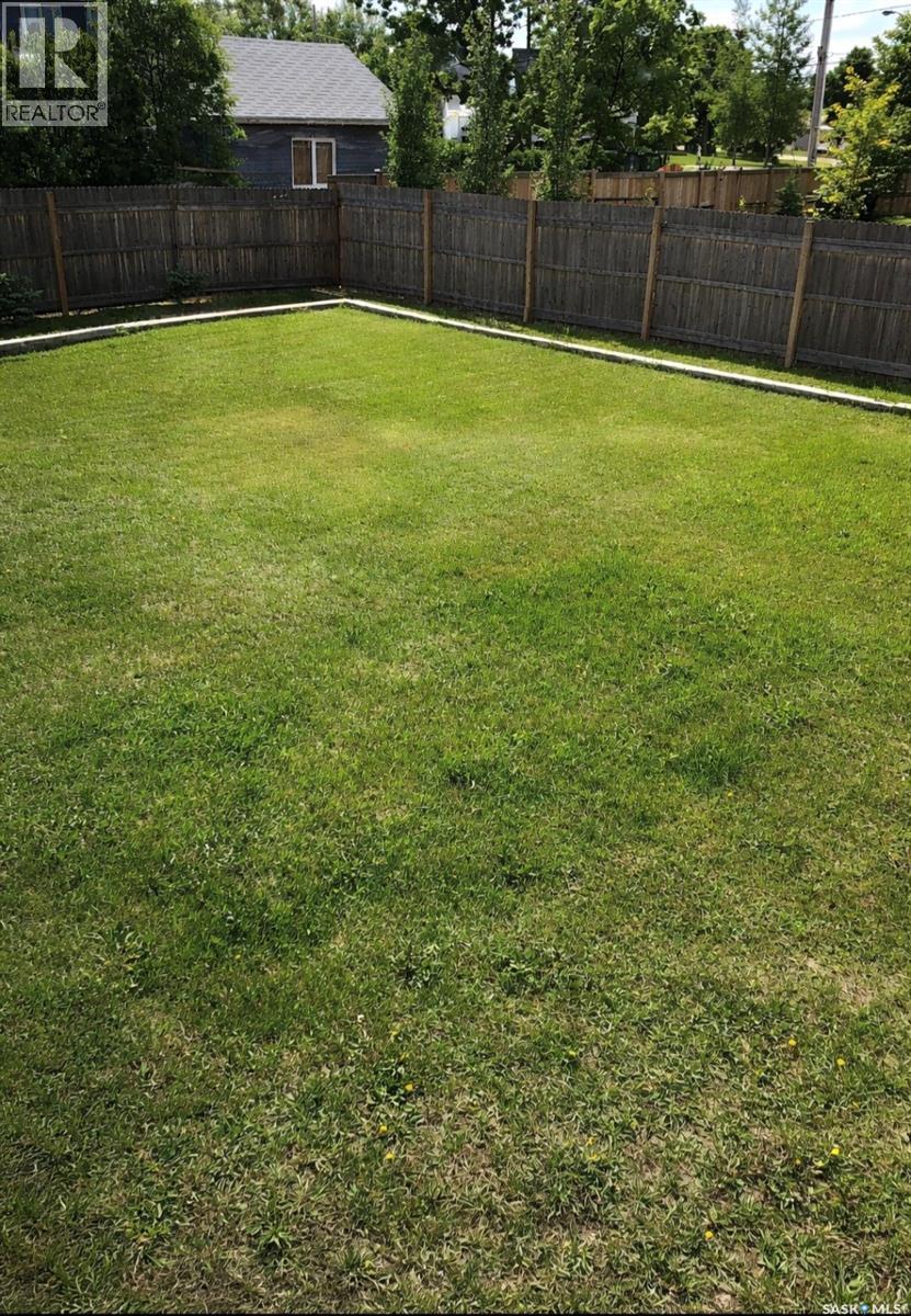 214 5th Street, Milestone, Saskatchewan  S0G 3L0 - Photo 41 - SK033113