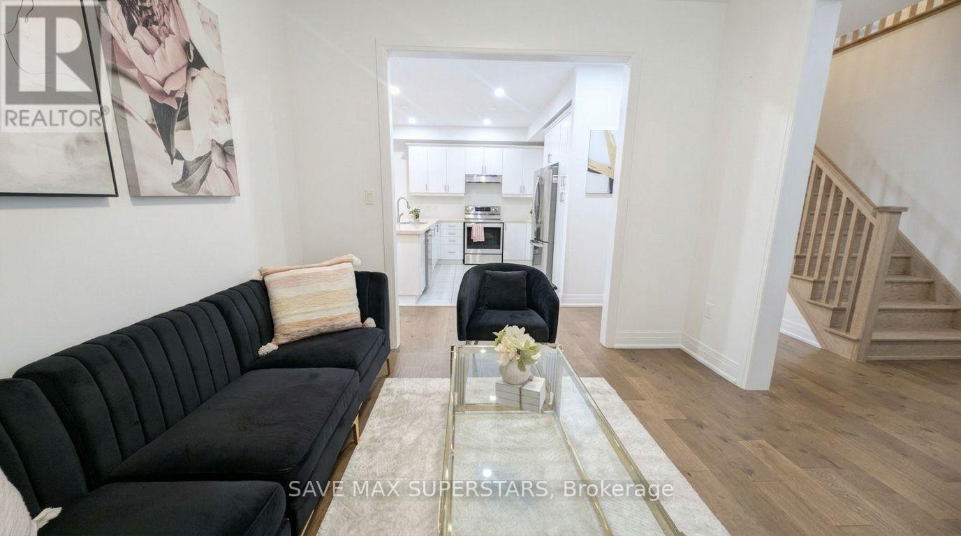 20 Paddington Grove, Barrie, Ontario  L9J 0J3 - Photo 8 - S13003304