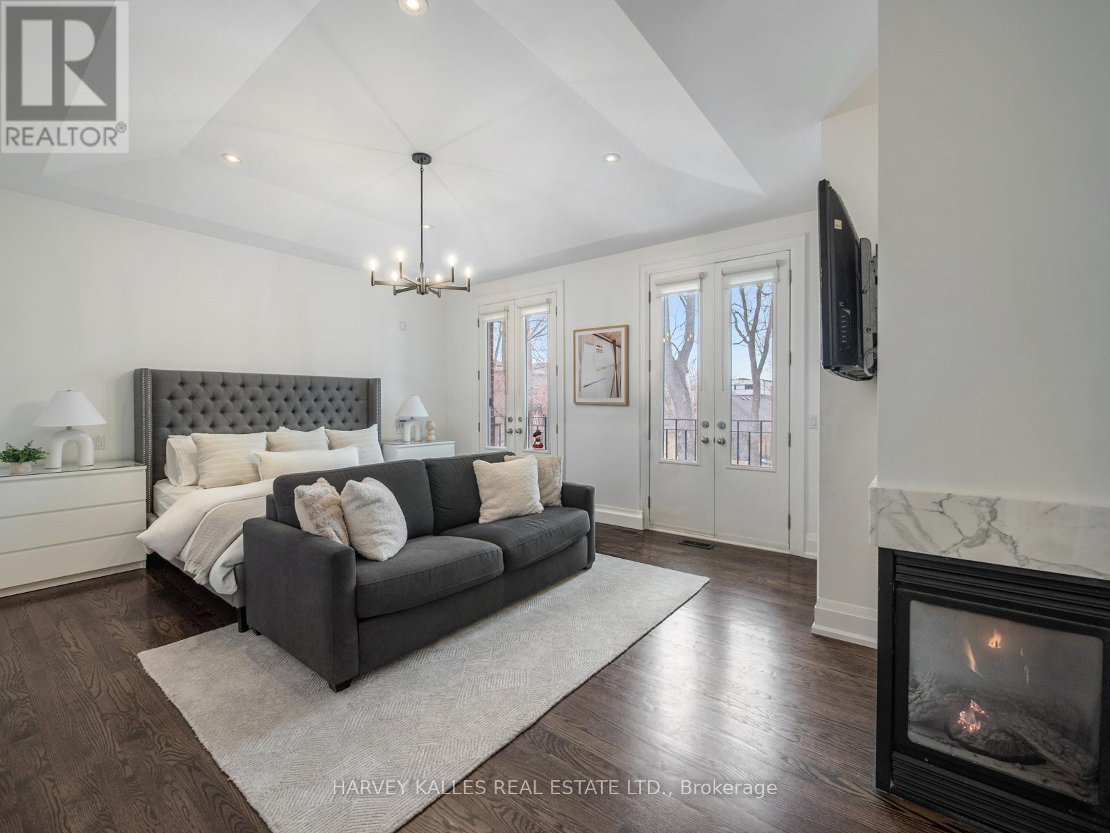 190 Carmichael Avenue, Toronto, Ontario  M5M 2X3 - Photo 15 - C12970666