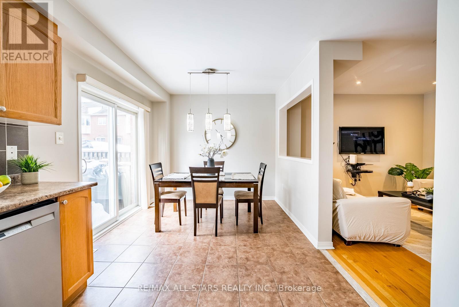 280 Sandale Road, Whitchurch-Stouffville, Ontario  L4A 0Y4 - Photo 13 - N12826986