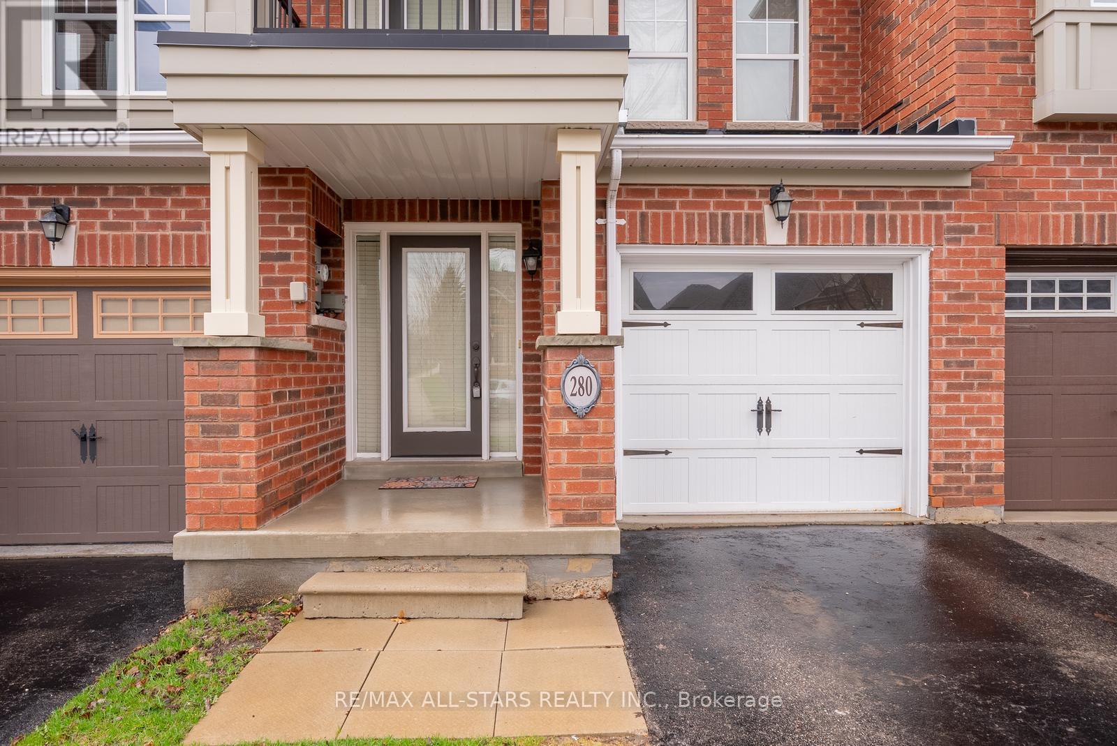 280 Sandale Road, Whitchurch-Stouffville, Ontario  L4A 0Y4 - Photo 3 - N12826986