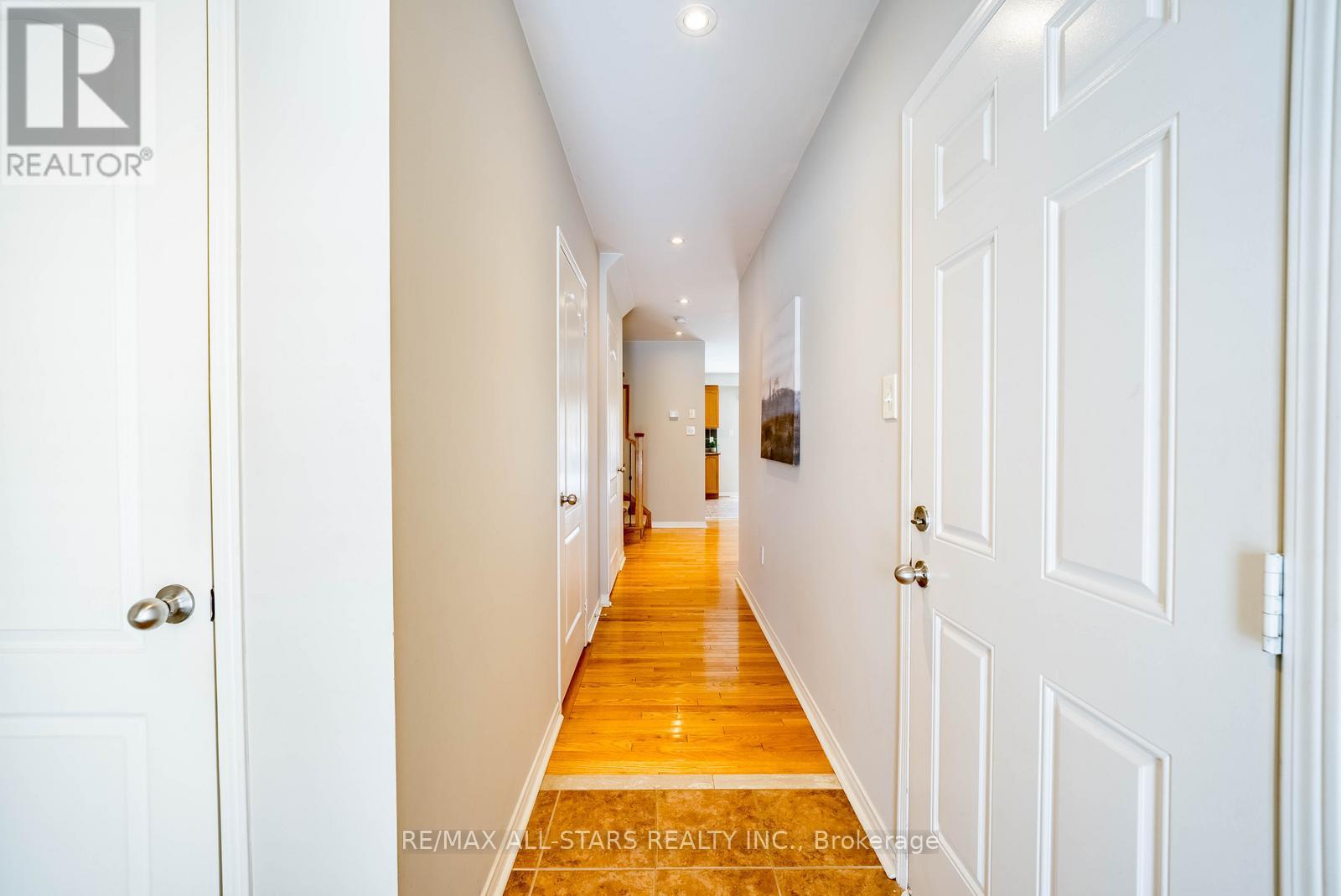 280 Sandale Road, Whitchurch-Stouffville, Ontario  L4A 0Y4 - Photo 6 - N12826986